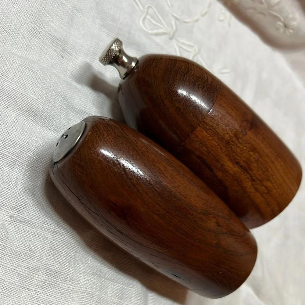 Vintage Wooden Salt and Pepper‎ Shakers